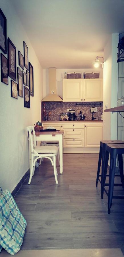 Liza'S Downtown Apartment Hvar Town Exterior foto