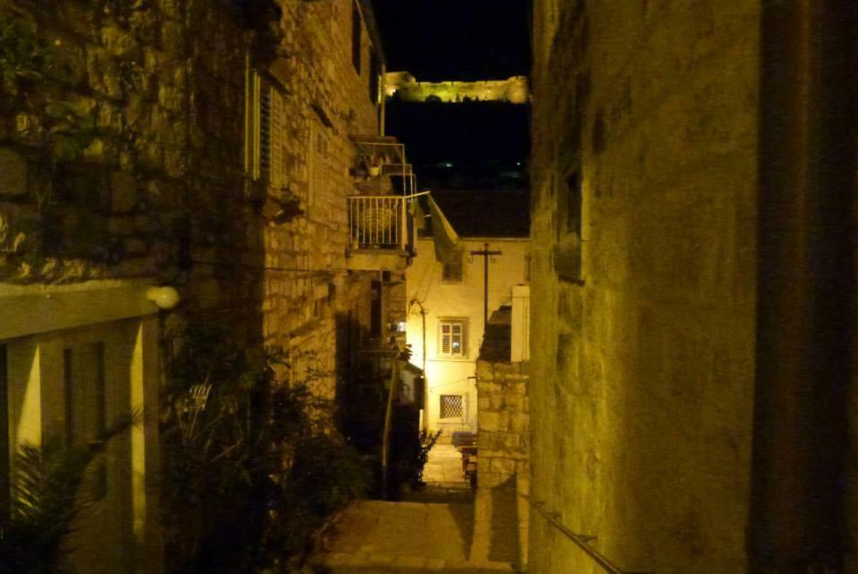 Liza'S Downtown Apartment Hvar Town Exterior foto